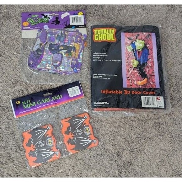 Vintage Halloween Party Decorations~3D Door Cover/Mini Garland/ Banner - Picture 1 of 7